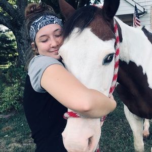 Meet your Posher, Hailey